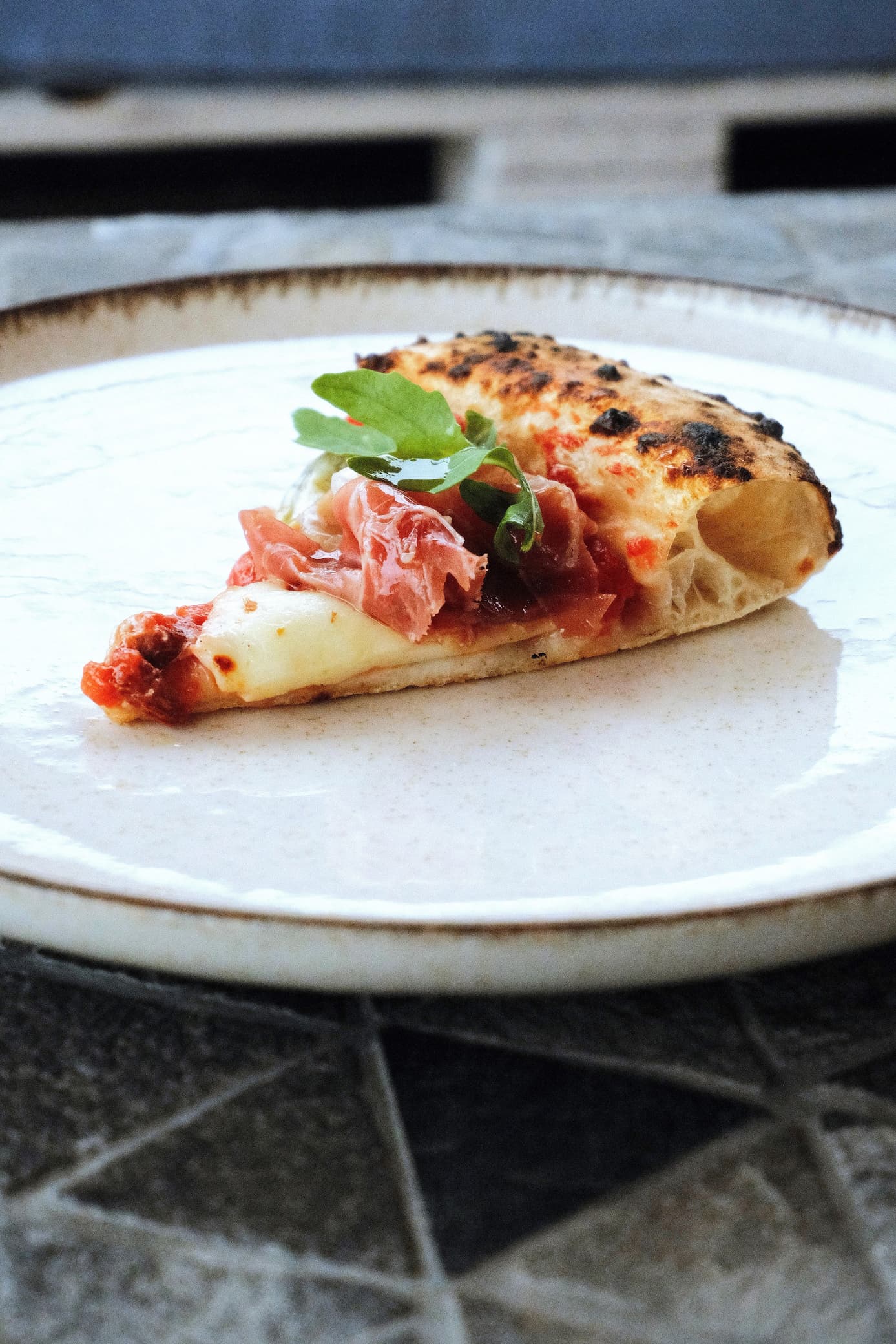 Pizza Napoletana detail 5